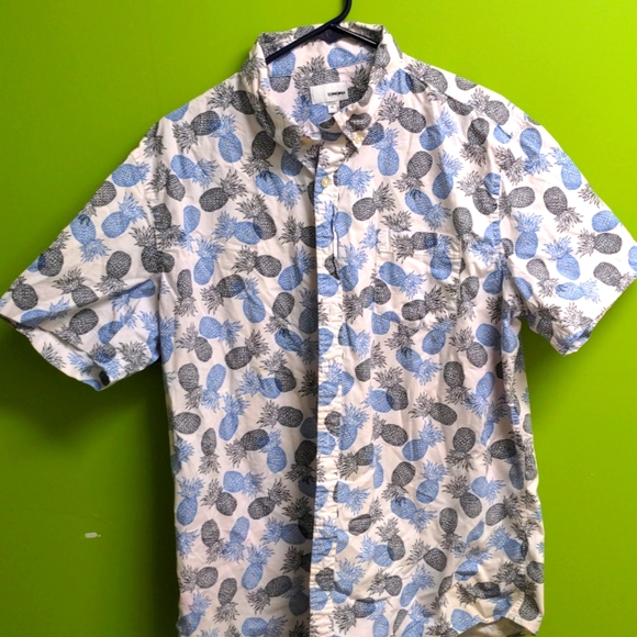 Fun shirt for vacation or any time! - Picture 1 of 3